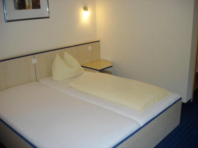 Hotel Papillon Lappersdorf  Quarto foto